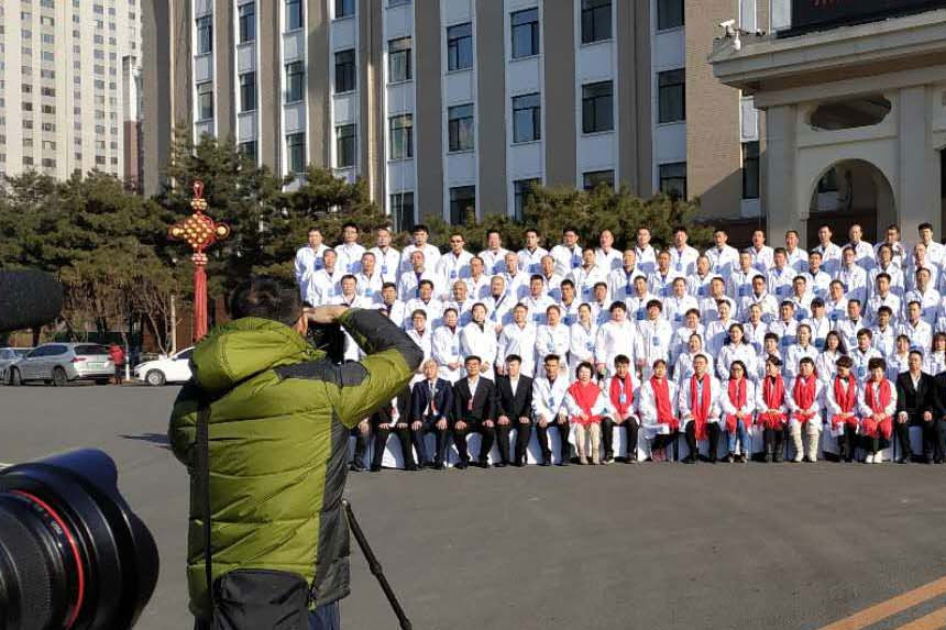西安大合影拍摄公司价格多少钱？