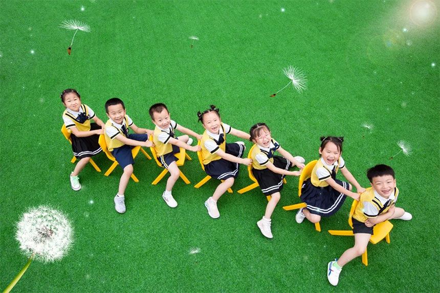 某幼儿园毕业照拍摄