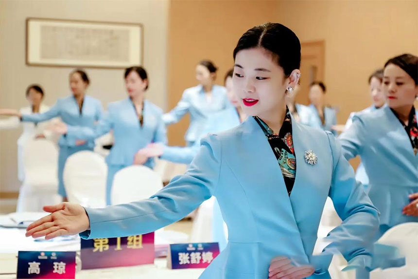 礼仪培训服务